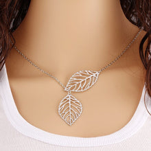 2 Leaves Necklace